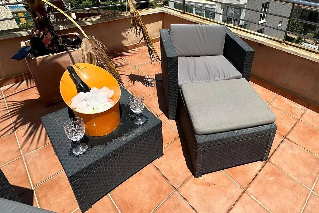 Atico Puerto Marina 2 Hab Con Piscina, 500M De La Plata Apartment Torremolinos